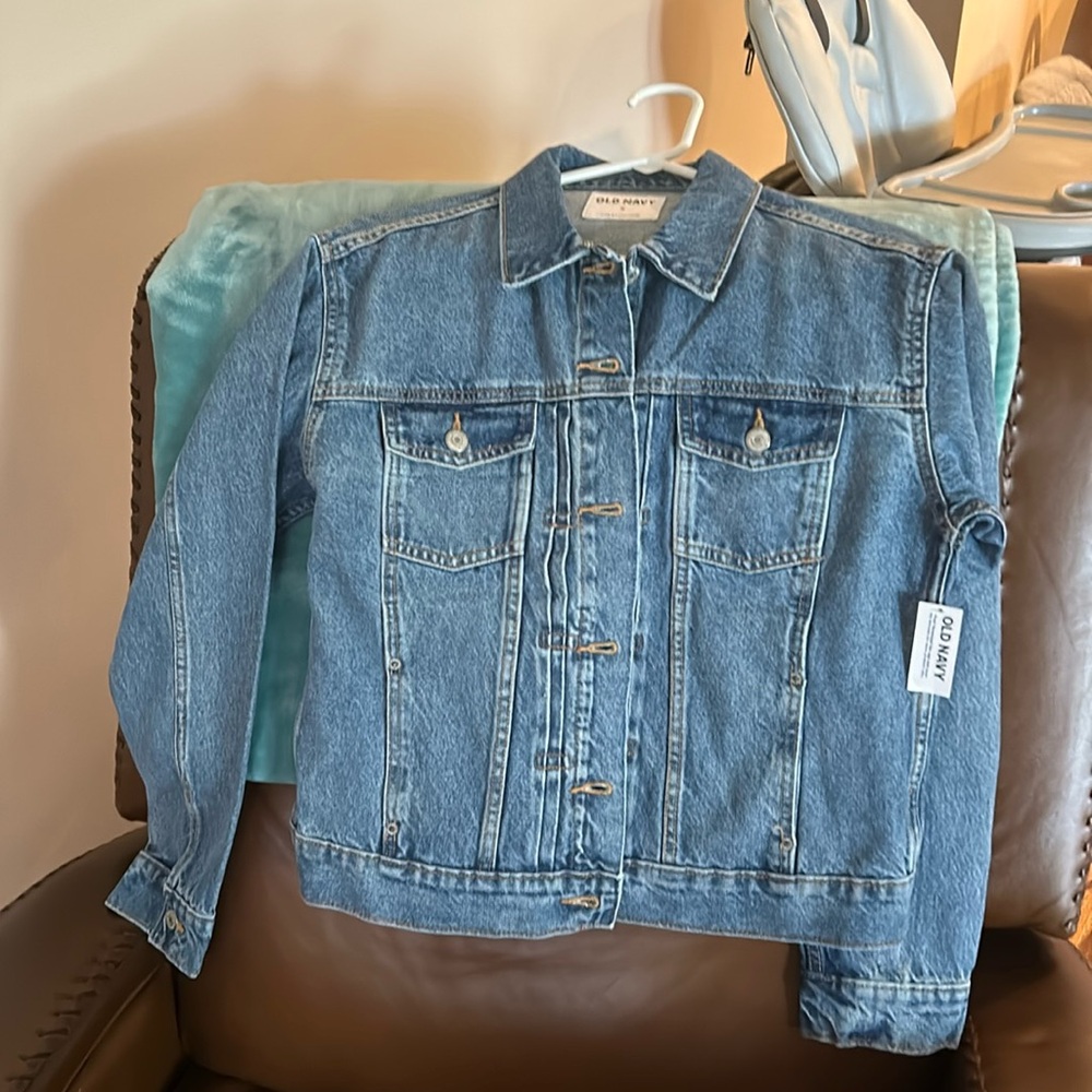 NWT old navy women’s jean jacket